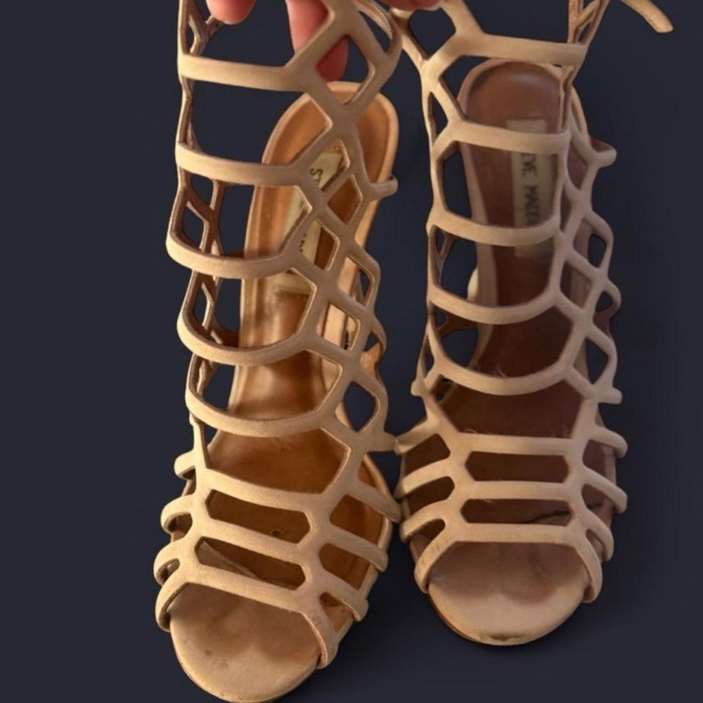 Steve Madden - Size 7.5 Elegant and Beautiful Tan Women's Heels